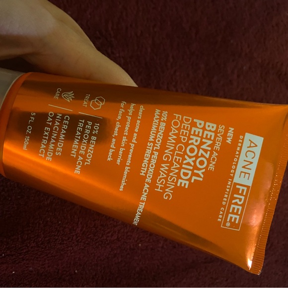 (2)Bottles of *Acne Free dermatology inspired care maximum strength4 severe acne - Picture 2 of 12